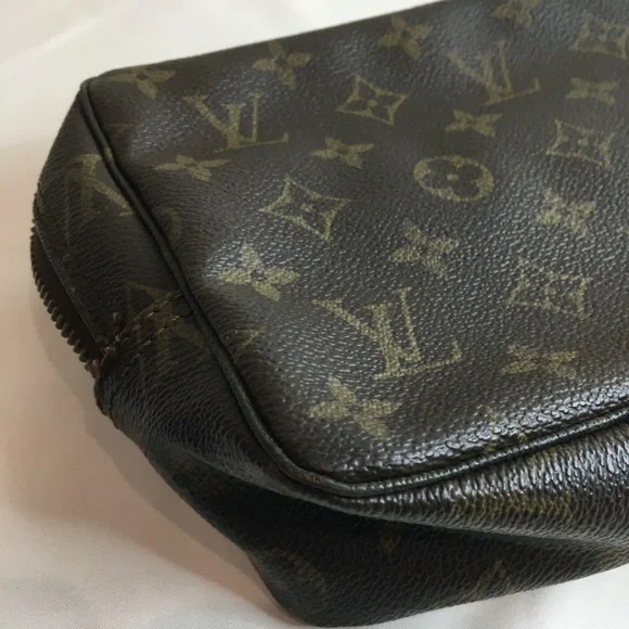 Louis Vuitton Monogram Truth Toilette Pochette Sku#83906 - Picture 5 of 12